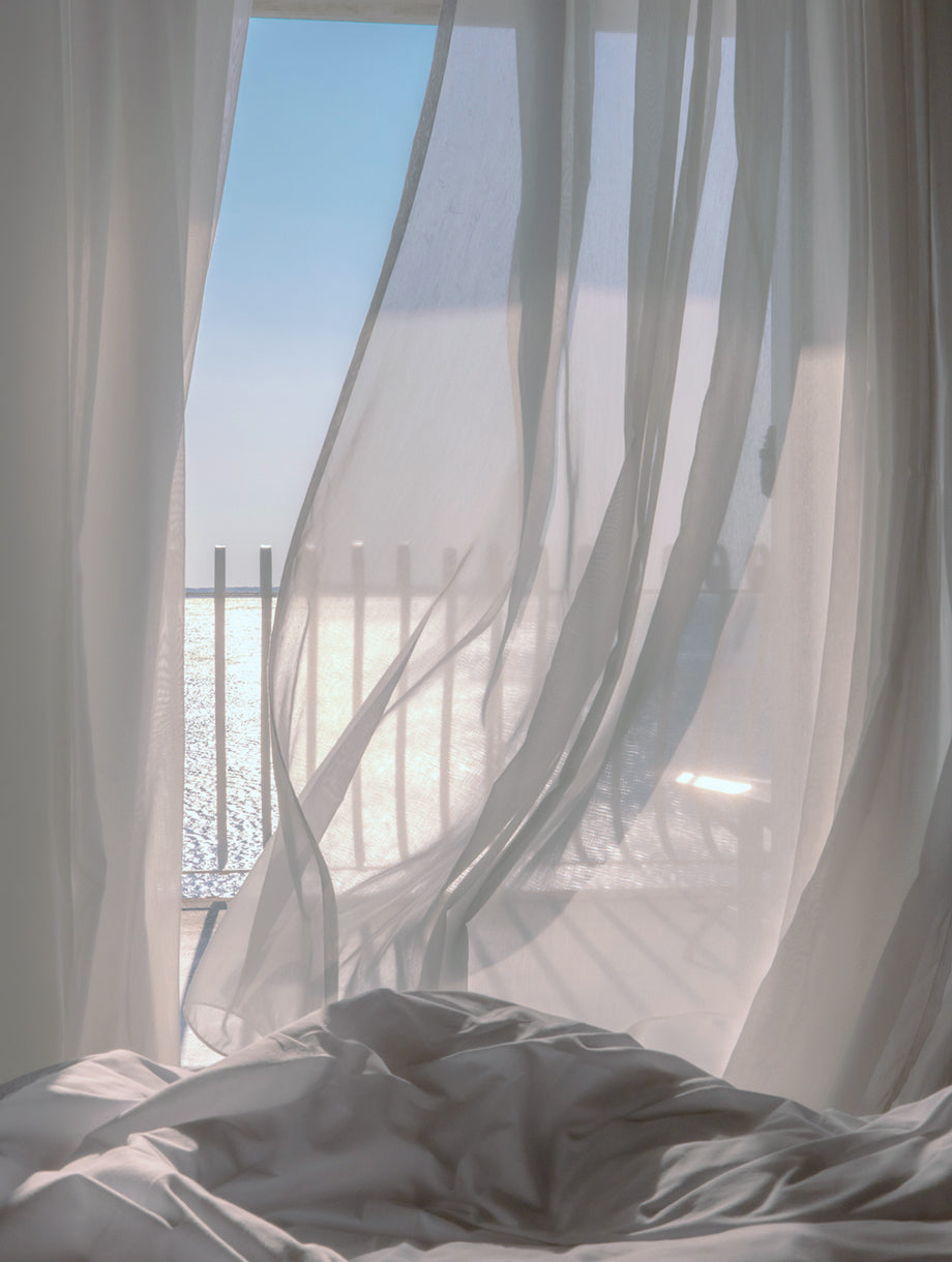 Keeps your sleep fresh and dry.